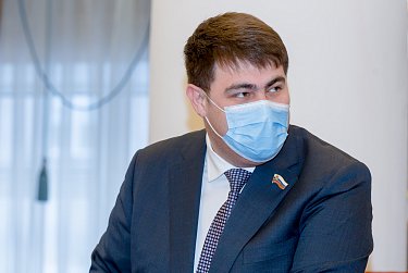 Депутаты провели внеочередное заседание